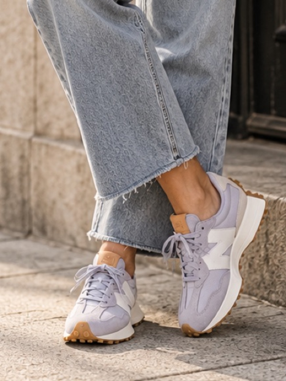 NEW BALANCE 327 Sneakers Women’s Violet Haze Colorway | Size 9